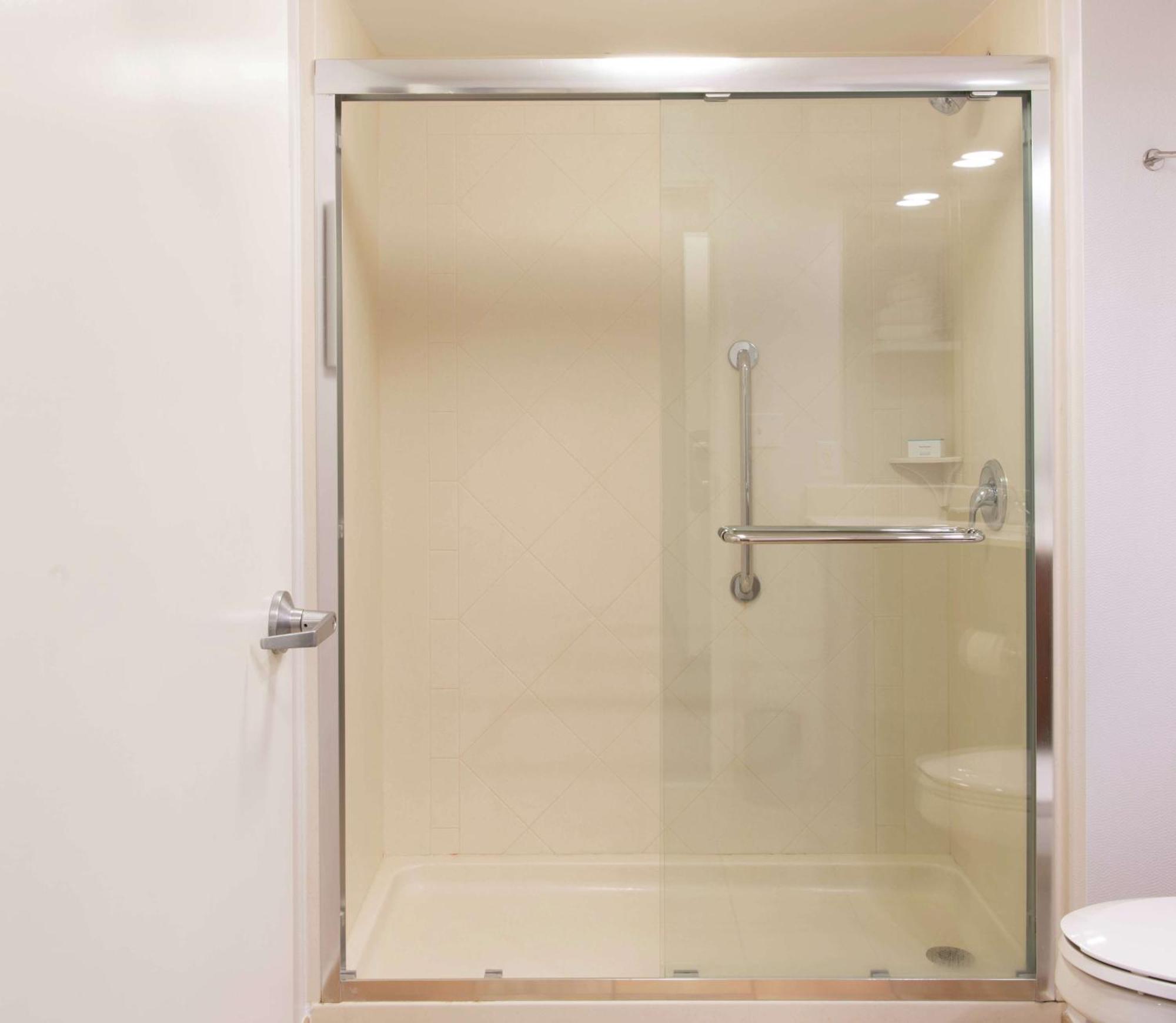 Hampton Inn & Suites Rochester/Виктор Экстерьер фото