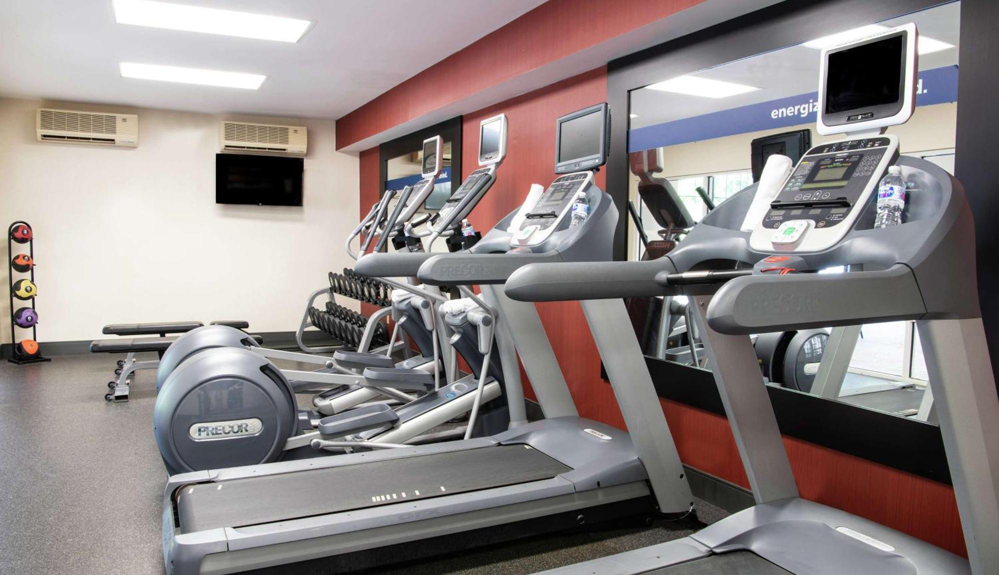 Hampton Inn & Suites Rochester/Виктор Экстерьер фото
