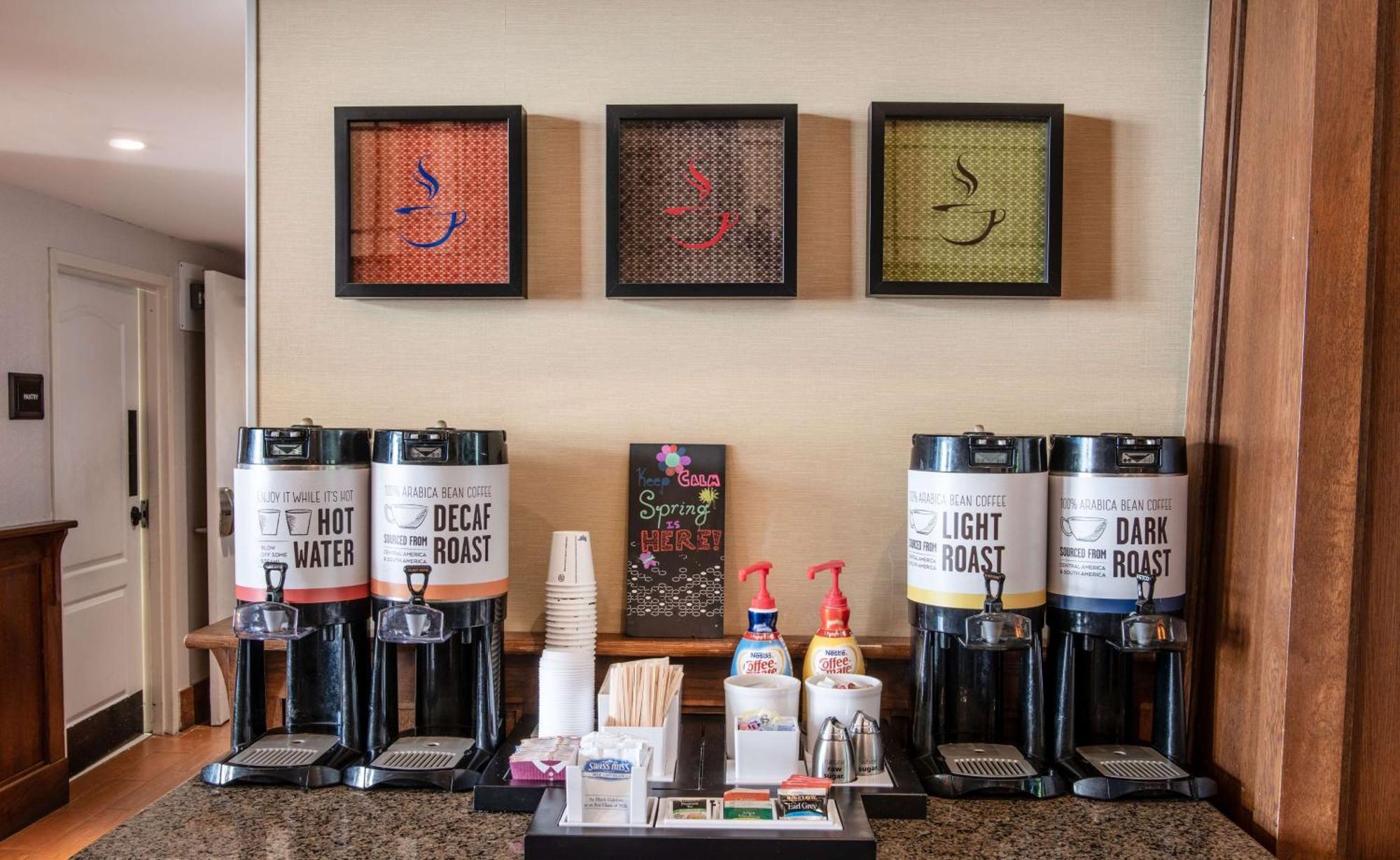 Hampton Inn & Suites Rochester/Виктор Экстерьер фото